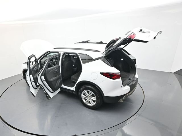 Used 2022 Summit White Chevrolet LT image 46