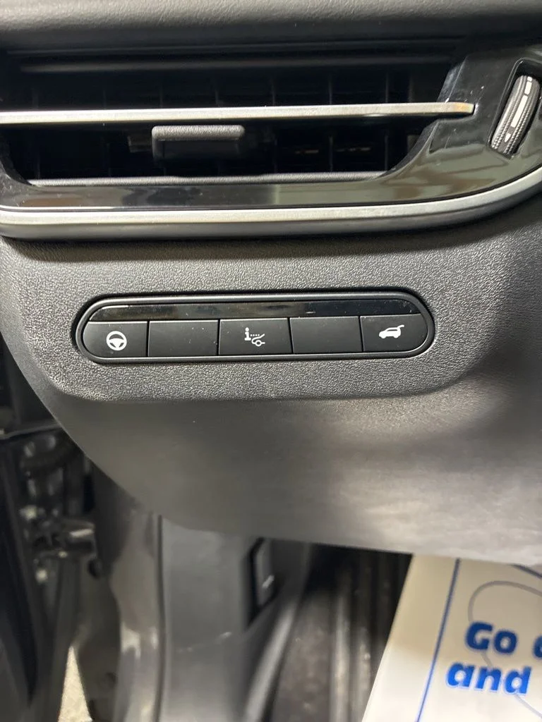 Used 2023 Gray INFINITI LUXE image 15