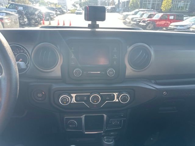 Used 2021 Black Jeep Unlimited Sport image 21