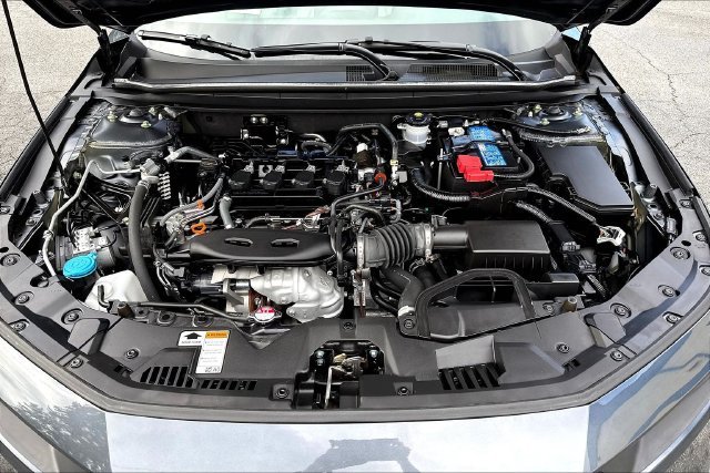 Used 2024  Honda EX image 32