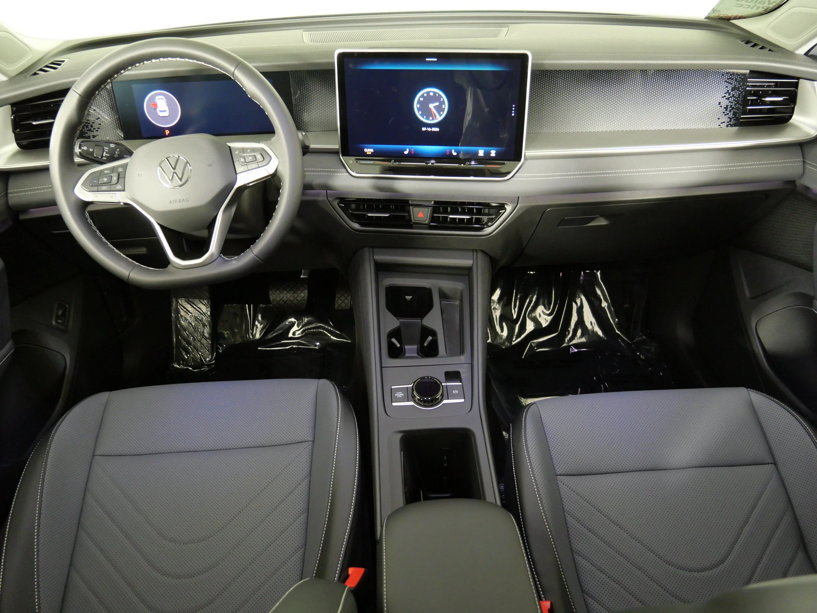 New 2026 Pure White Volkswagen SE image 10