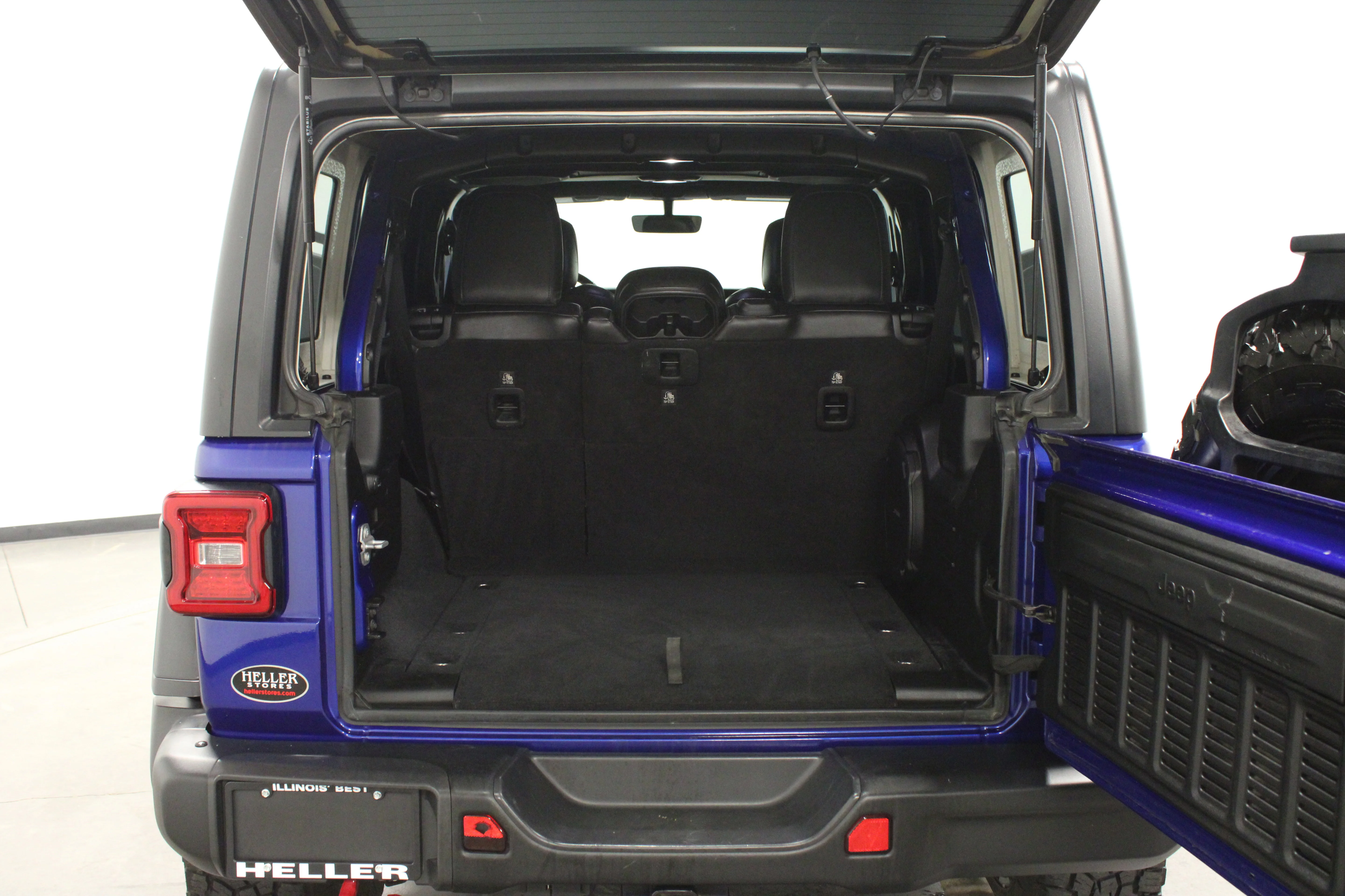 Used 2018 Ocean Blue Metallic Clearcoat Jeep Rubicon image 15