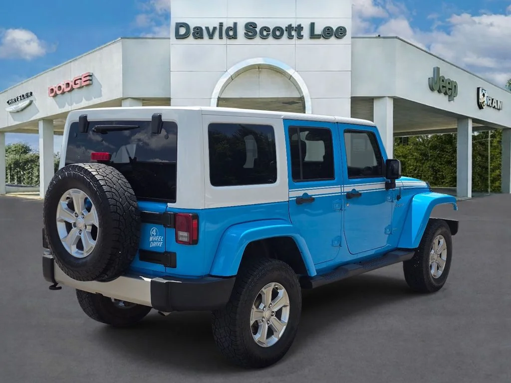 Used 2017 Blue Jeep Unlimited Sahara image 6