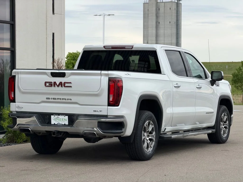 Used 2021 White GMC SLT image 5