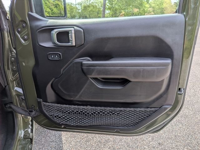 Used 2023 Green Jeep Sport S image 29