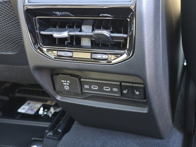 New 2026 Silver Zynith Exterior Paint Jeep Limited Reserve image 36