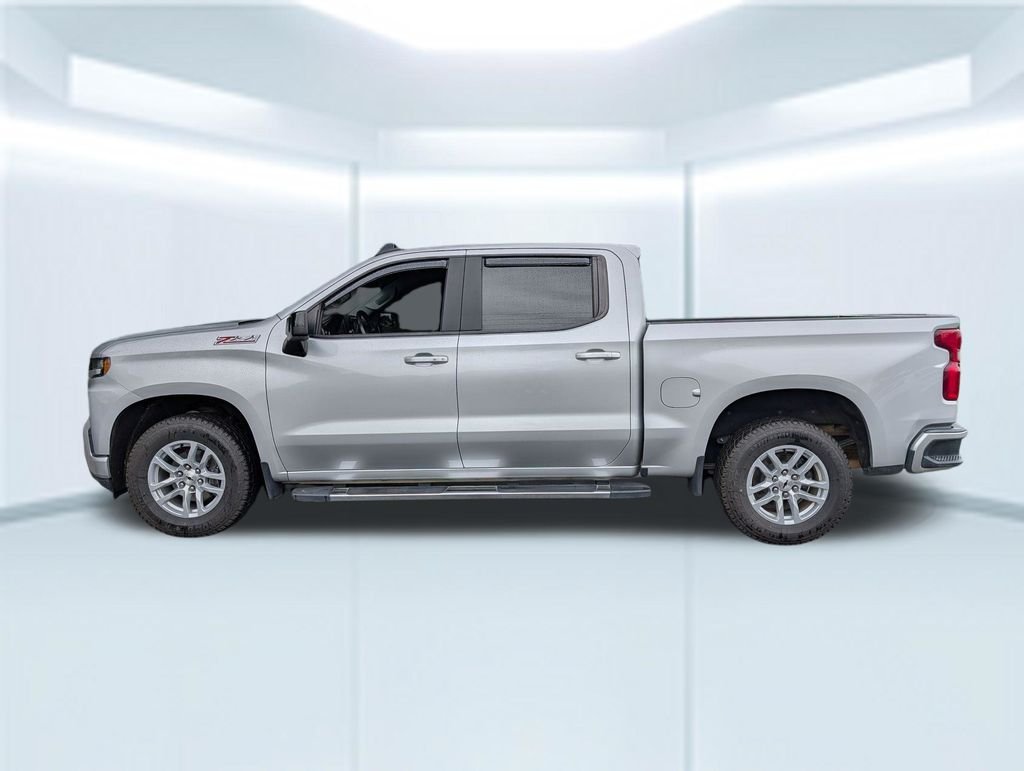 Used 2019 Silver Chevrolet RST image 2