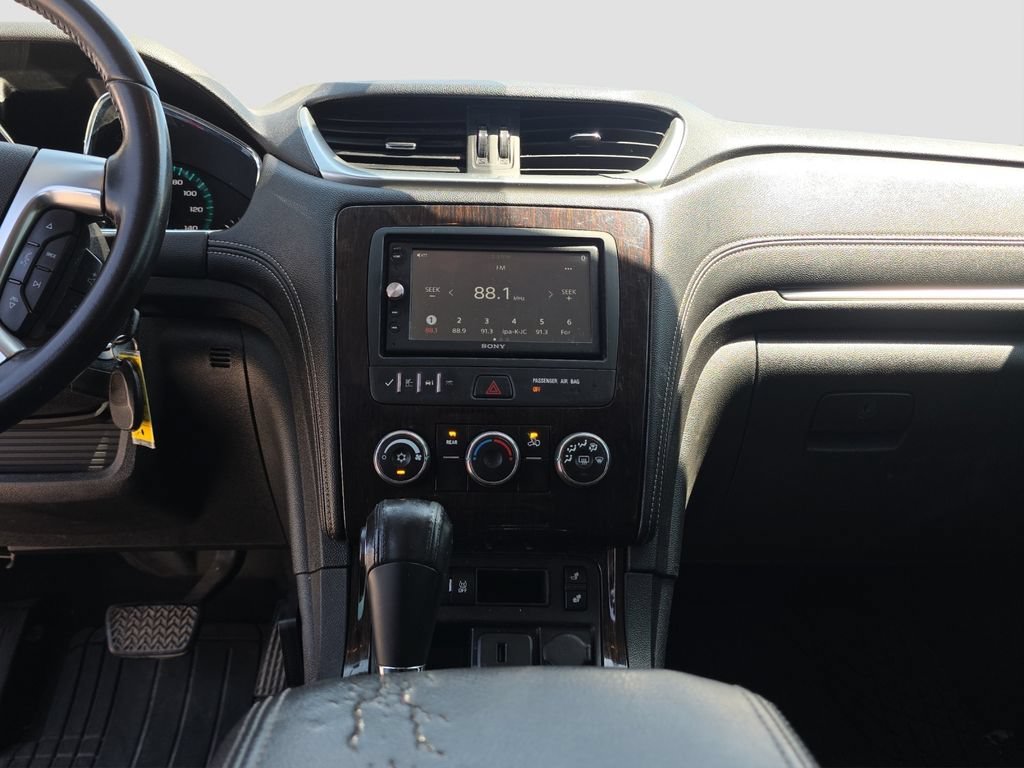 Used 2016 SUMMIT WHITE Chevrolet LT image 12