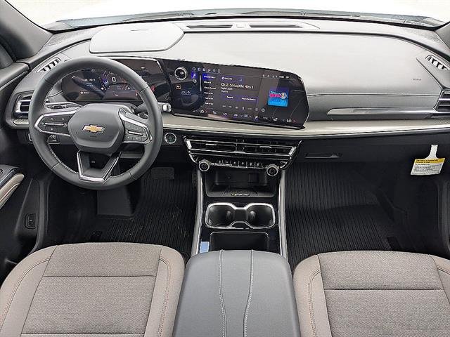 New 2026 Polar White Tricoat Chevrolet LT image 14