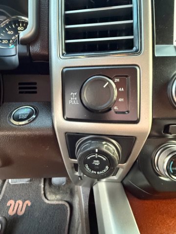 Used 2018 Gold Ford King Ranch image 21