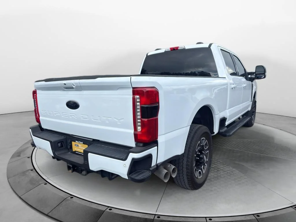 Certified Used 2025 Oxford White Ford LARIAT image 6