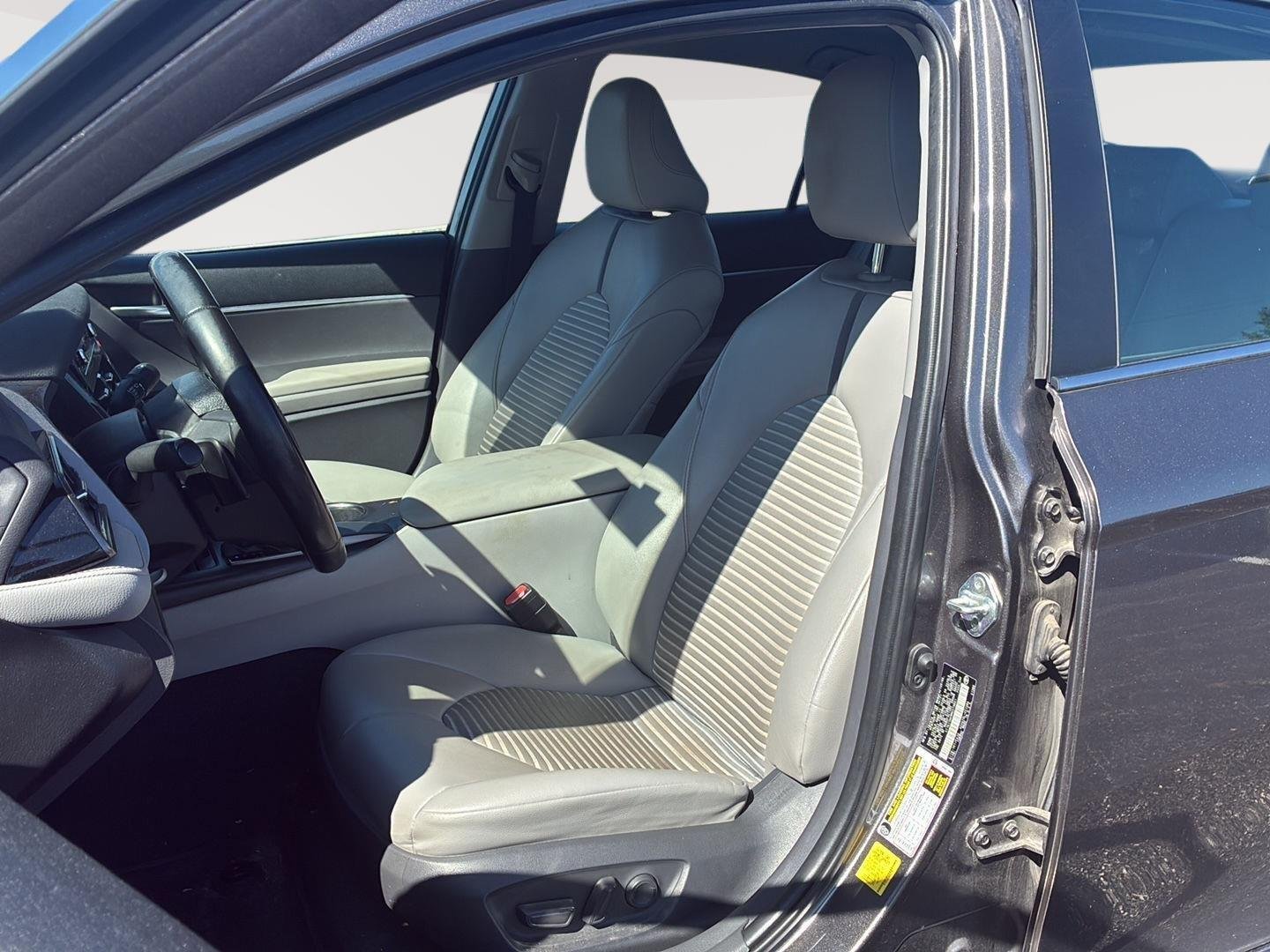 Used 2021 Predawn Gray Mica Toyota SE image 3