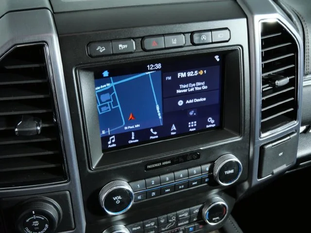 Used 2019 White Ford Platinum image 19