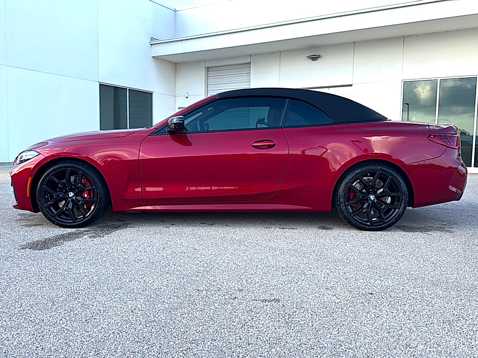 Used 2025 Vegas Red Metallic BMW  image 4
