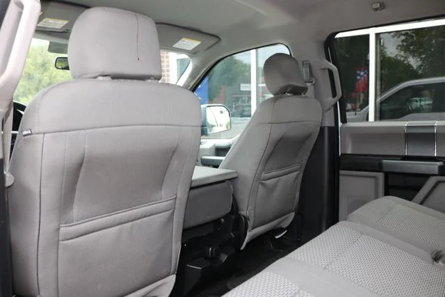 Used 2015 Oxford White Ford XLT image 40