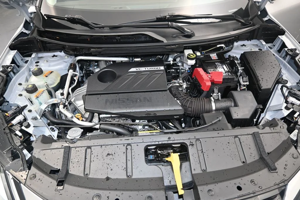 Used 2023 Silver Nissan SV image 28