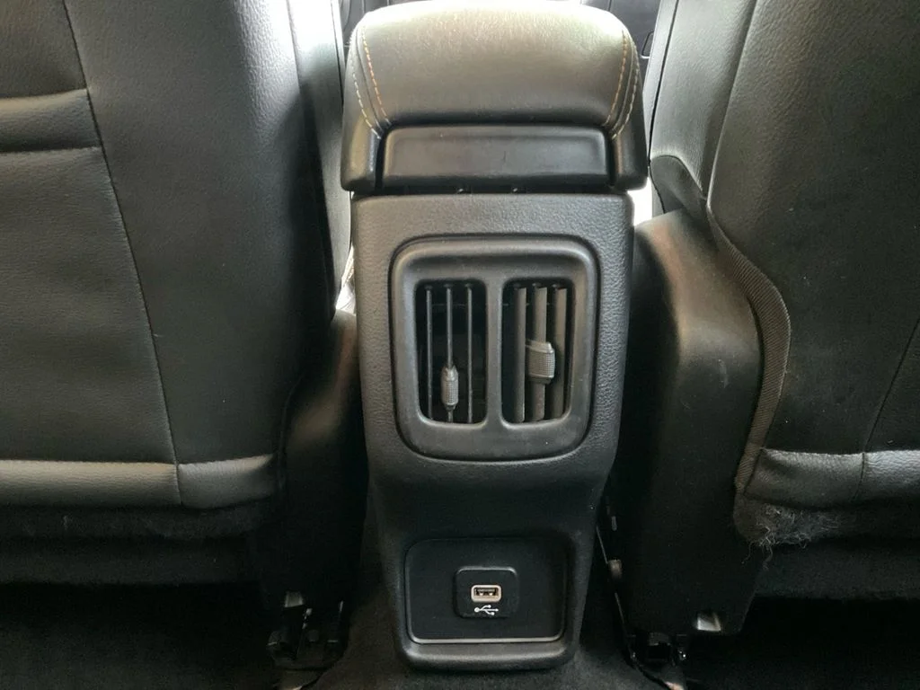 Used 2021 Black Jeep Latitude image 23