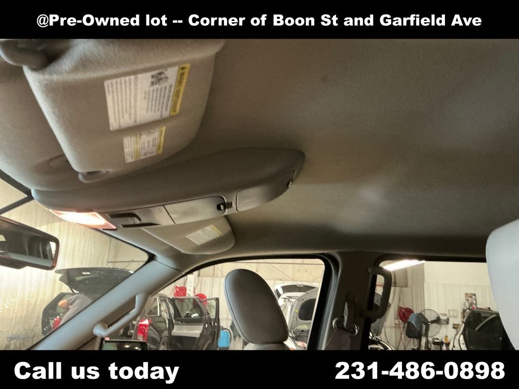 Used 2006 Silver Ford XLT image 12