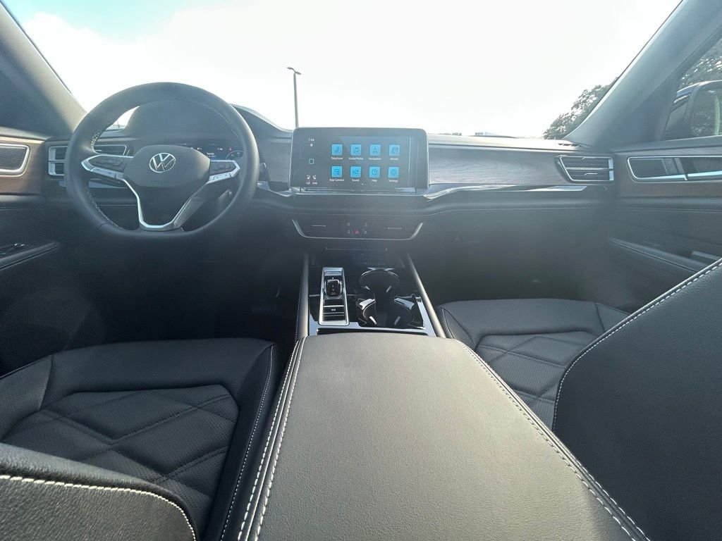 New 2026 Black Volkswagen SE w/Technology image 9