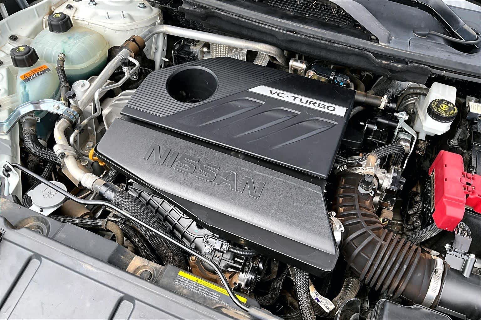 Used 2023 Pearl White Tricoat/Super Black Nissan Platinum image 35
