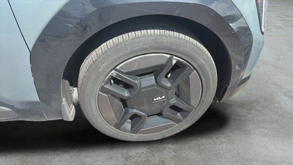 Used 2024 Green Kia GT-Line image 9