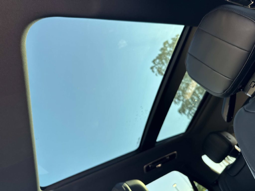 New 2027 Carpathian Grey Land Rover SE image 11