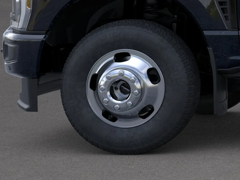 New 2026 Agate Black Metallic Ford F-350® Platinum® image 19