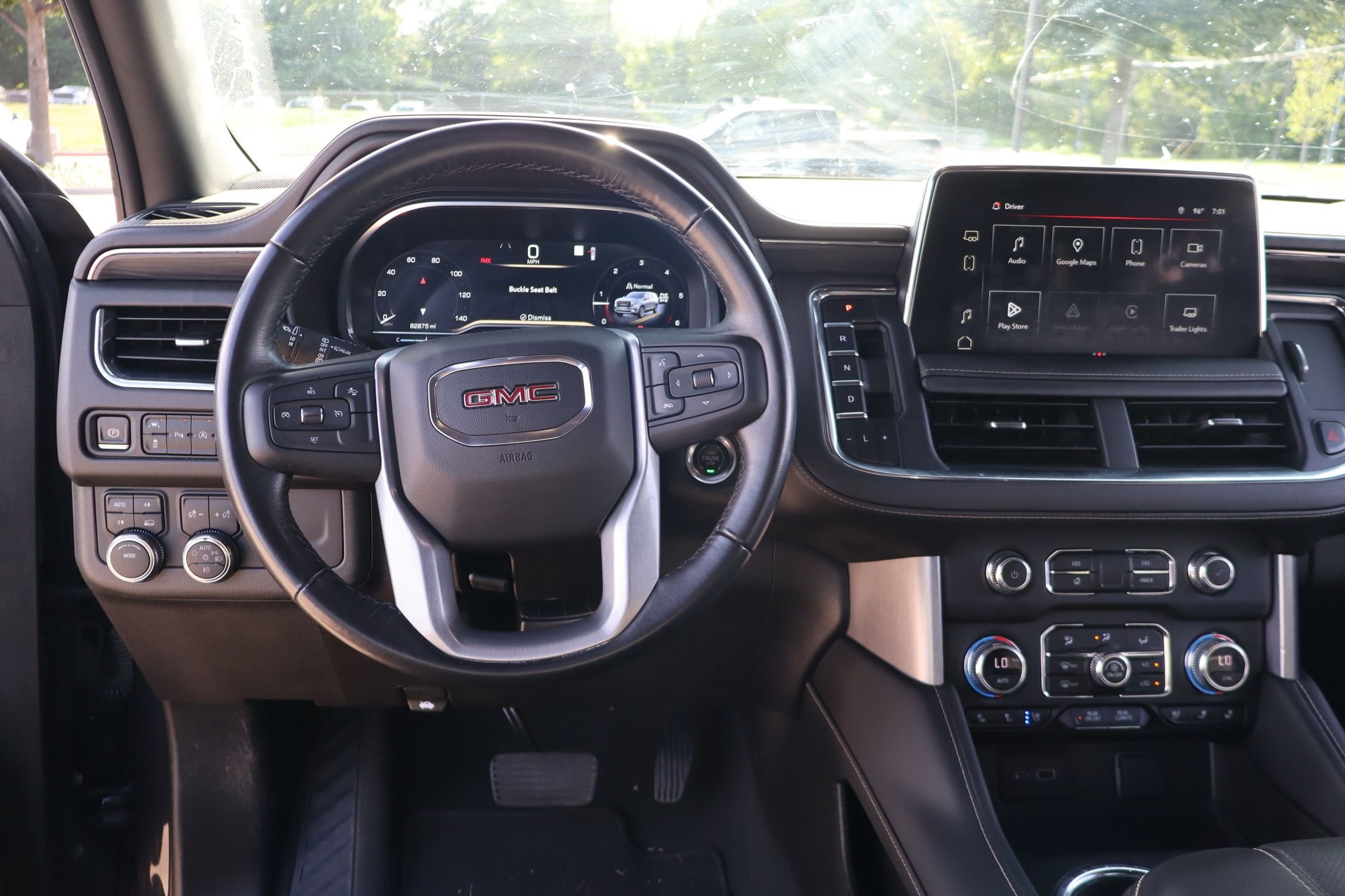 Used 2023 Titanium GMC SLT image 17