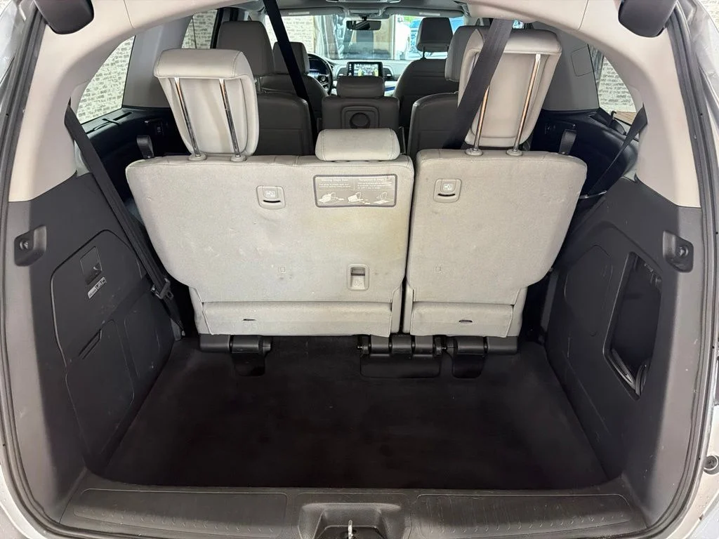 Used 2019 Lunar Silver Metallic Honda Elite image 14
