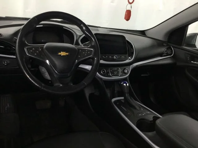 Used 2018 SATIN STEEL METALLIC Chevrolet LT image 22