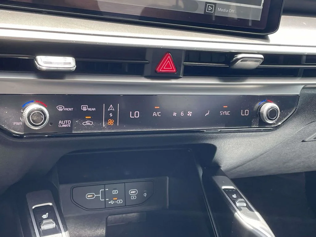 Used 2025 White Kia EX image 39