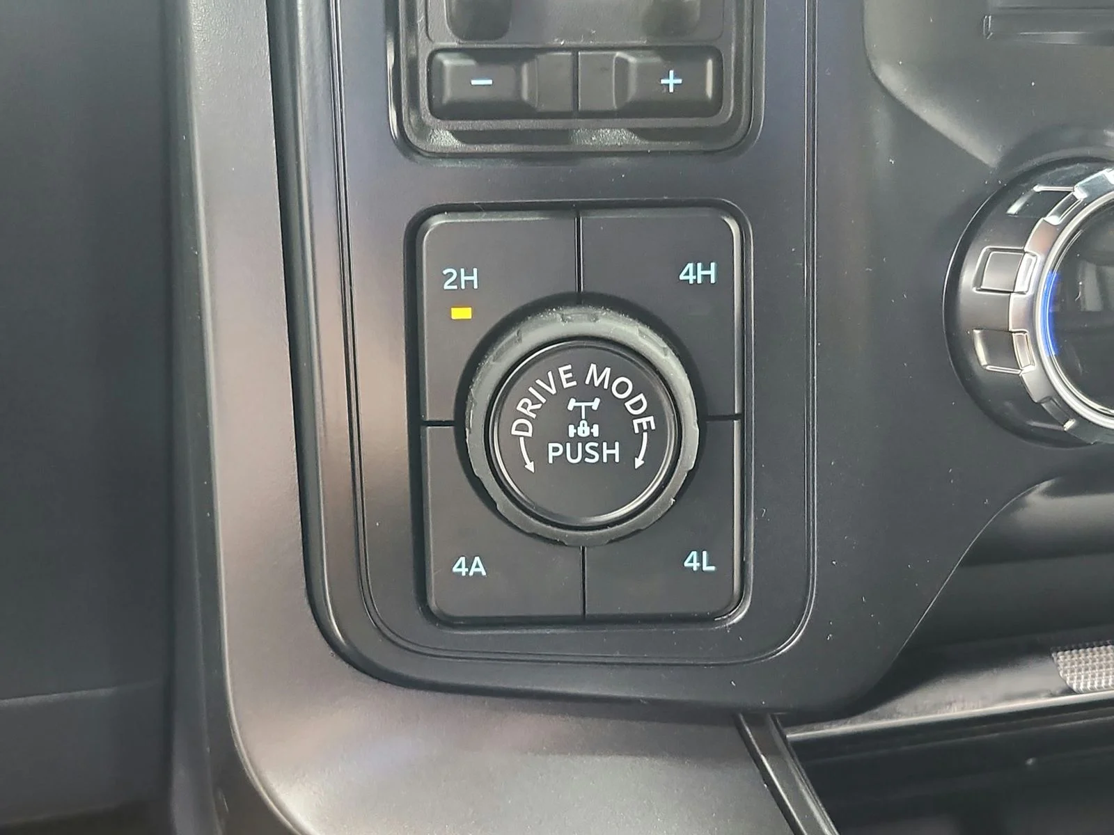 New 2026 Blue Ford Tremor image 29