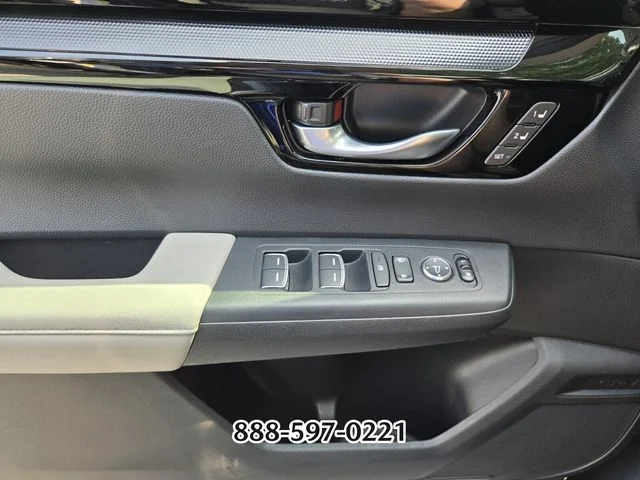 Used 2025  Honda EX-L image 32