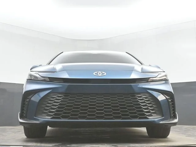Used 2025 Ocean Toyota SE image 41