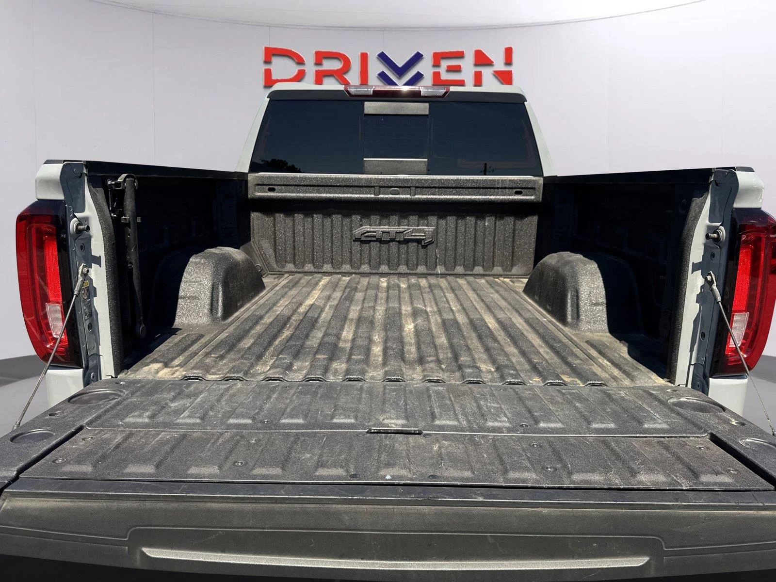 Used 2024 Thunderstorm Gray GMC AT4 image 32