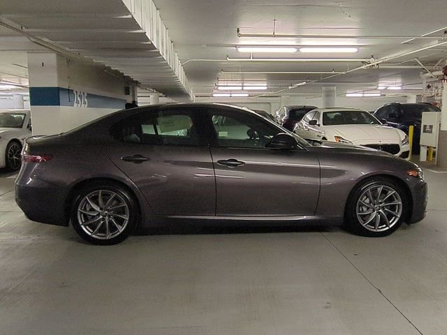 New 2026 Vesuvio Gray Metallic Exterior Paint Alfa Romeo Sprint image 8