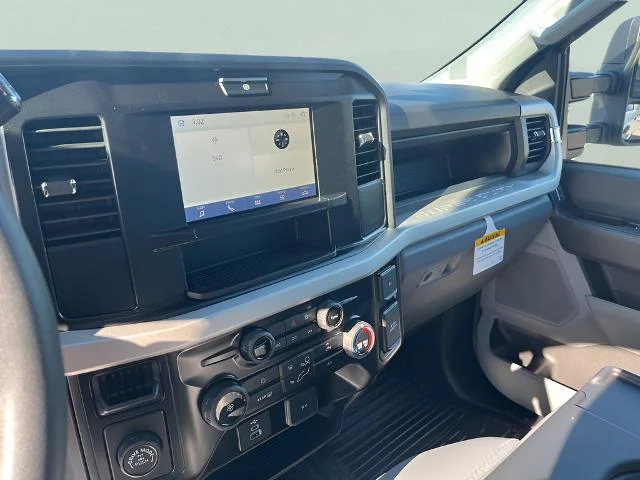 New 2026 Oxford White Ford F-350® XL image 46