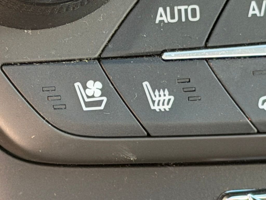 Used 2014 Black Chevrolet Base image 18