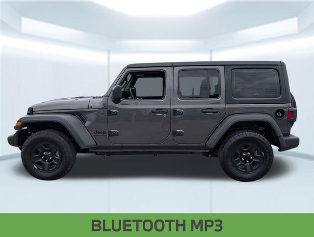 Used 2025 Crystal Metallic Jeep Sport image 3