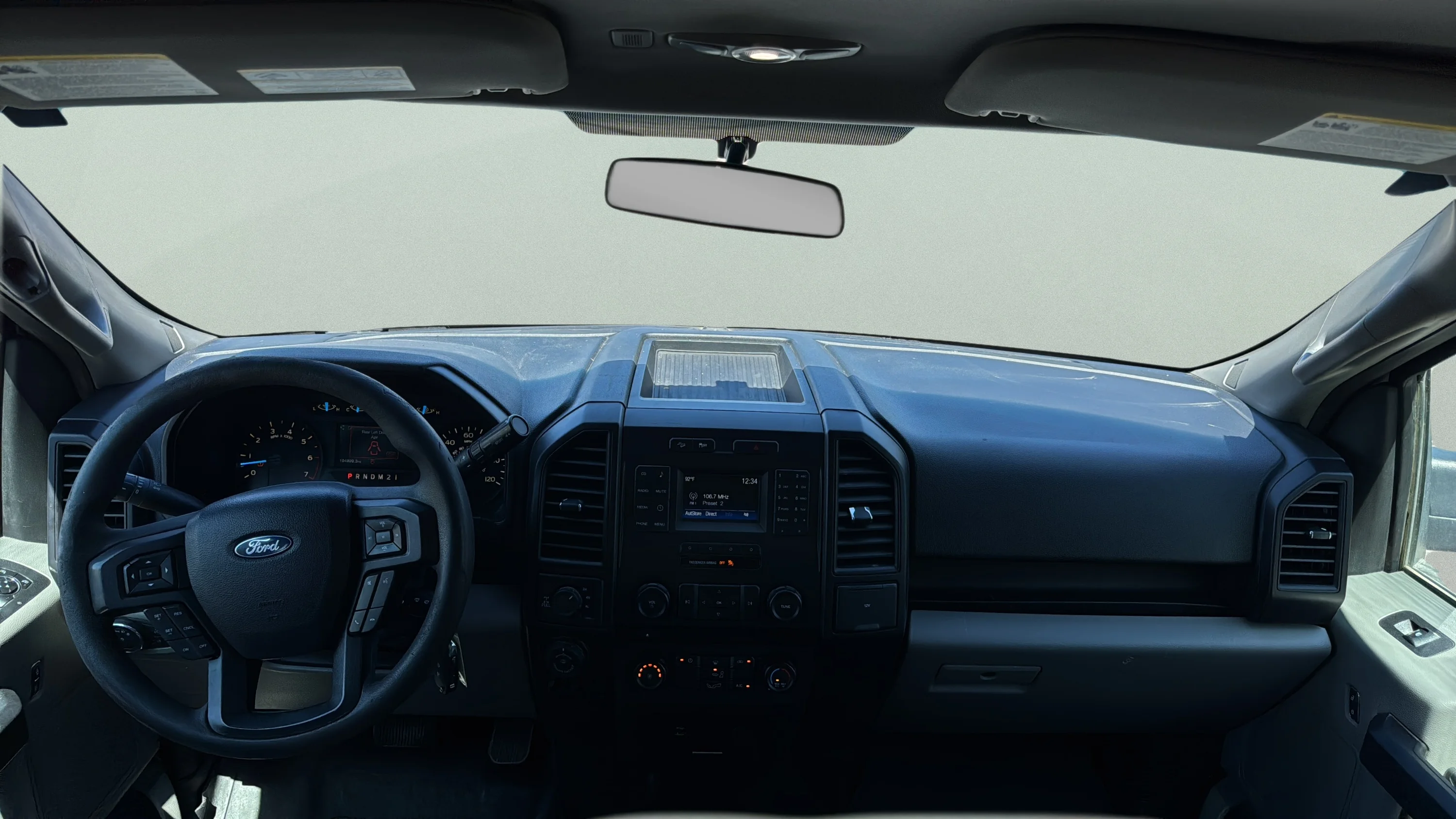 Used 2017 White Ford LARIAT SUPERCREW image 9