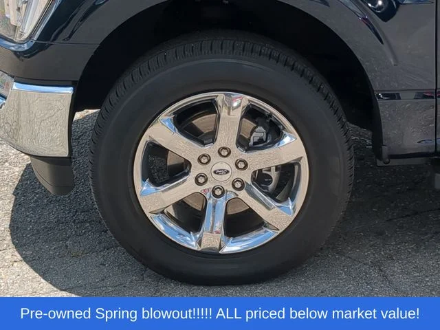 Used 2022 Blue Ford Lariat image 18