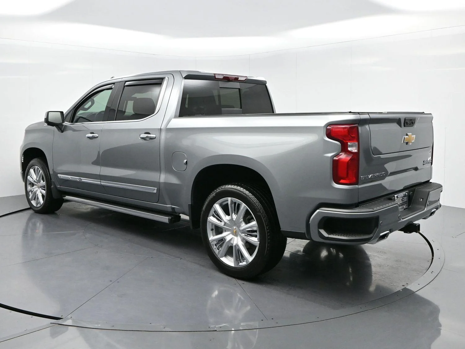 Used 2026 Sterling Gray Metallic Chevrolet High Country image 5