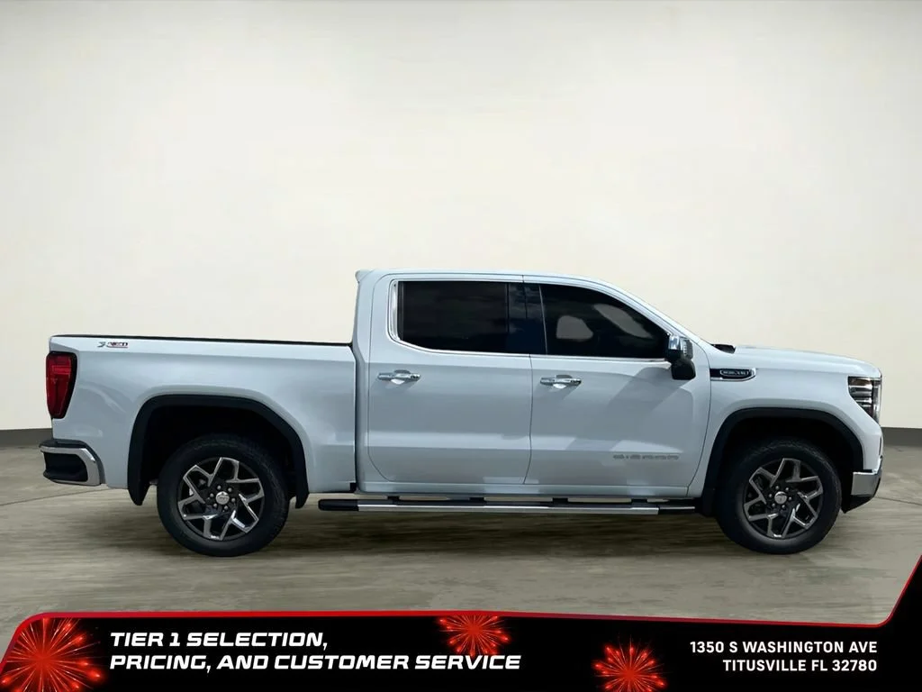 New 2026 Glacier White Tricoat GMC SLT image 11