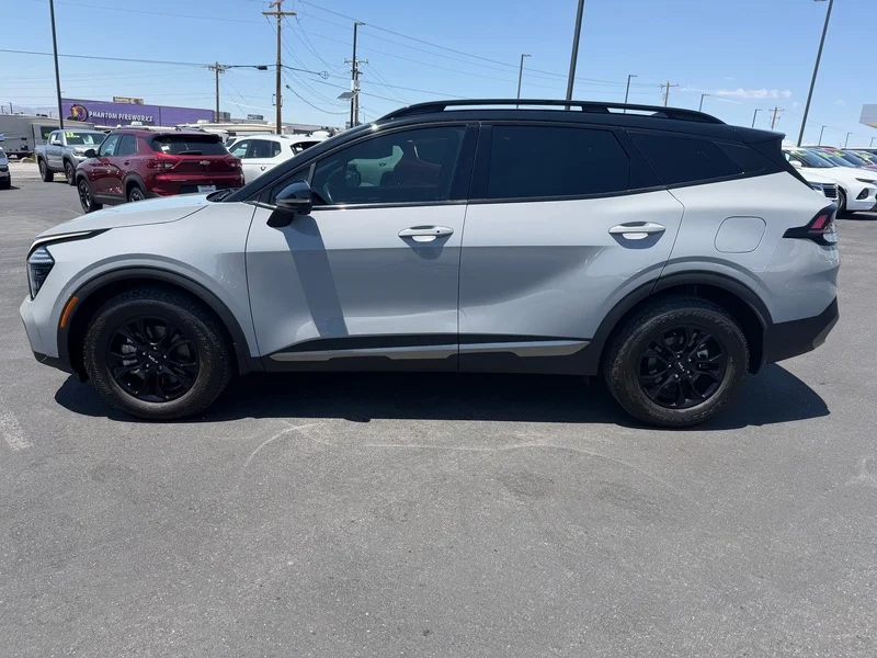 Used 2023 Wolf Gray/ebony B Kia X-Pro Prestige image 6