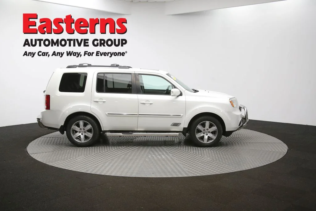 Used 2014 White Honda Touring image 43
