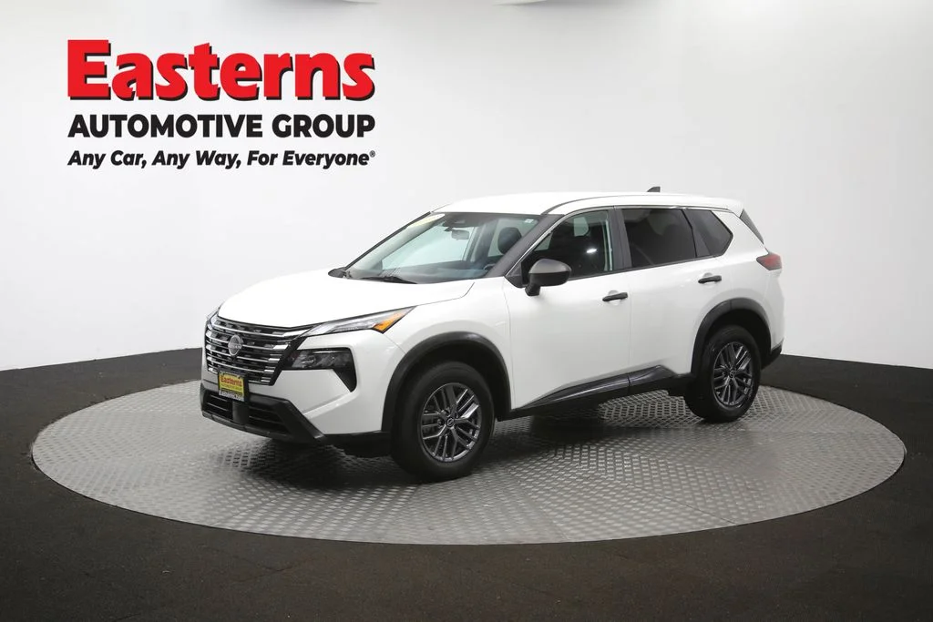 Used 2024 White Nissan S image 59