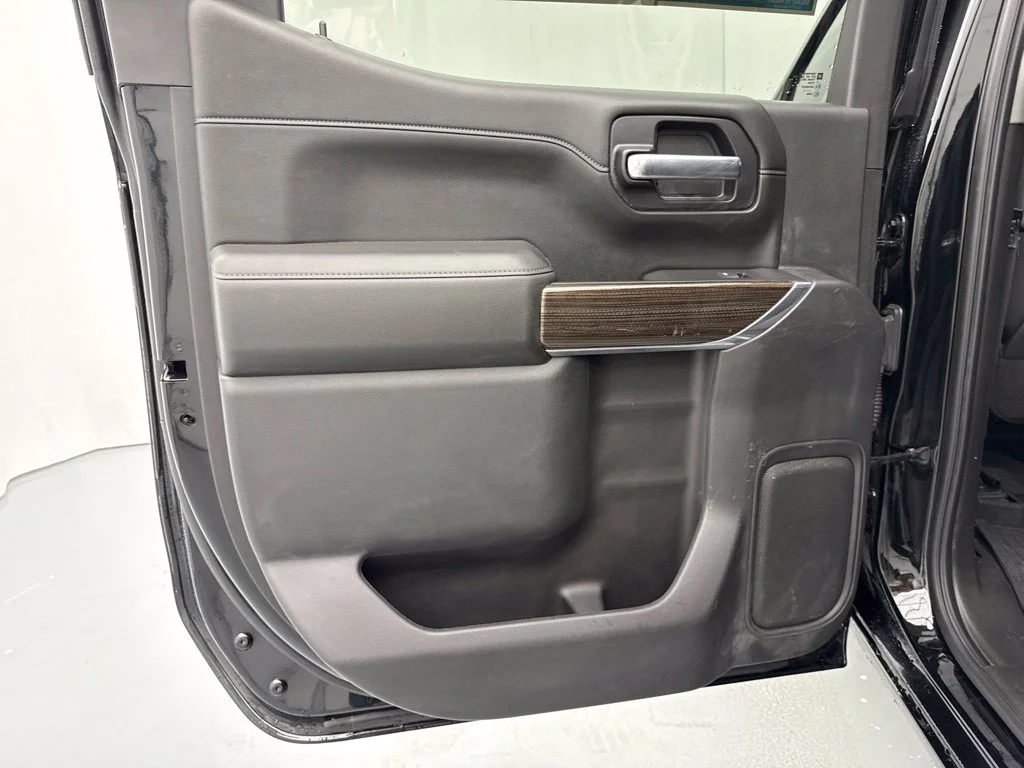 2021 Chevrolet Silverado 1500 LT TRAIL BOSS Crew Cab Pickup Slide 13