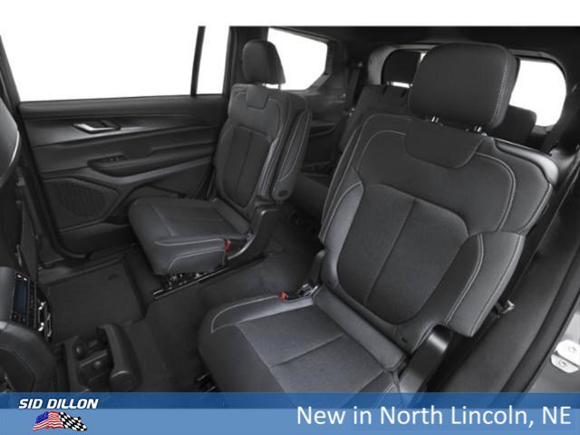 New 2027 Sting-Gray Clear-Coat Paint Jeep Limited image 14