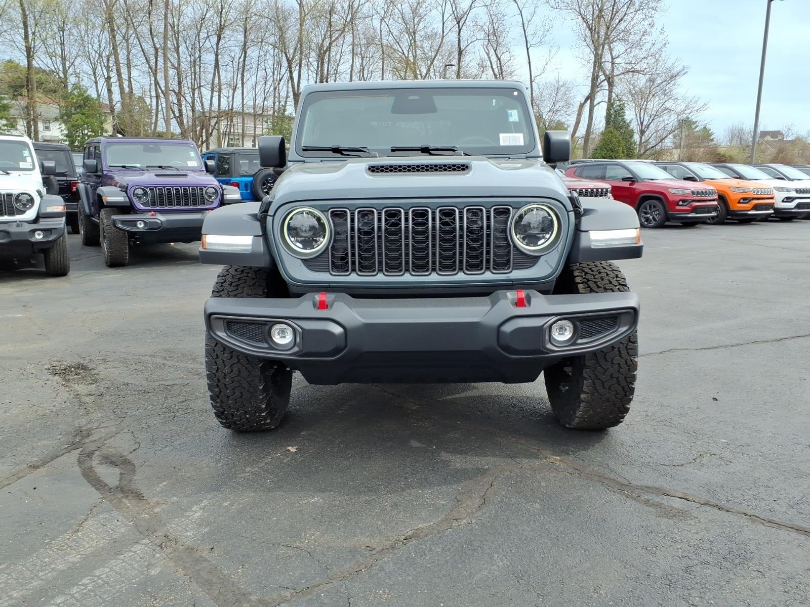 New 2026 Anvil Clear-Coat Exterior Paint Jeep Rubicon image 8