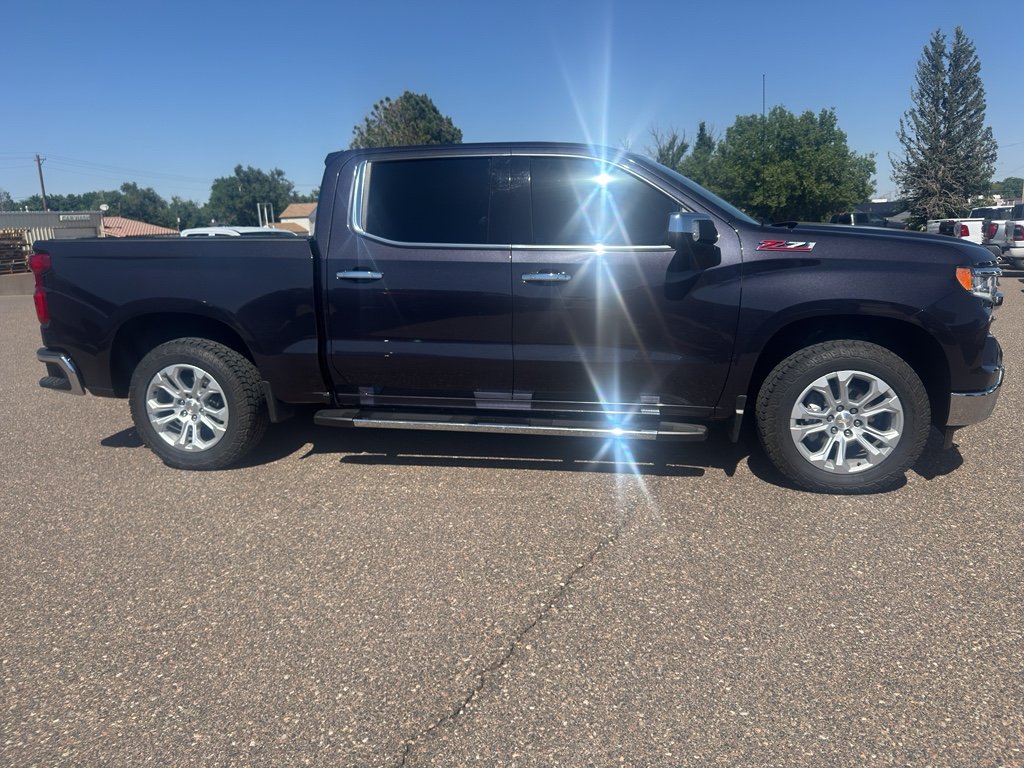 Used 2022 Dark Ash Metallic Chevrolet LTZ image 5